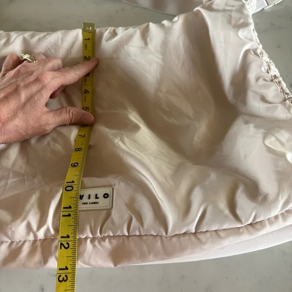 Wilo Cream Side Cinch Bag - Picture 7 of 14